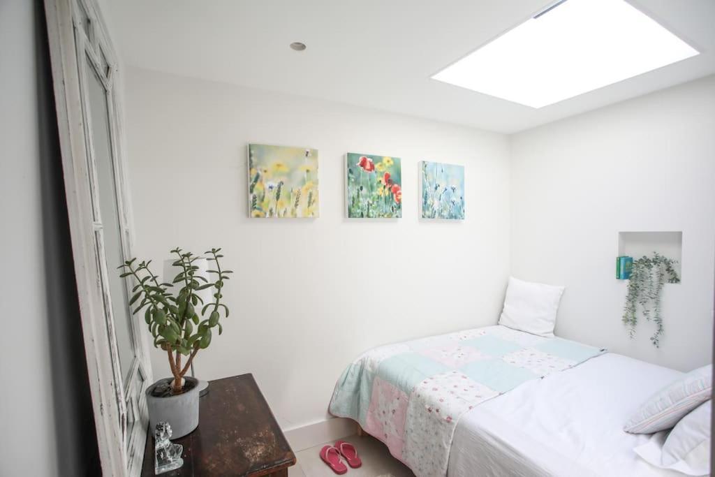 Stunning, Architecturally Designed Garden Studio With Parking London Exterior photo